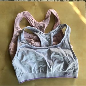 2 sports bras